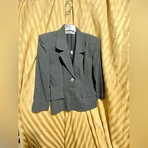 VINTAGE TAHARI SKIRT SET 8